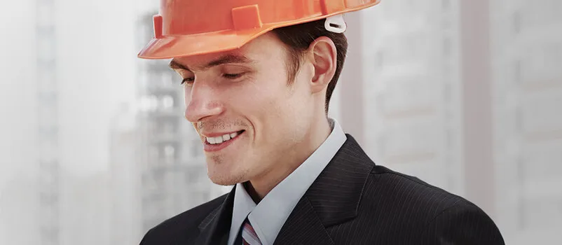 Equipo de Indicon Perú en obra de ingeniería y construcción